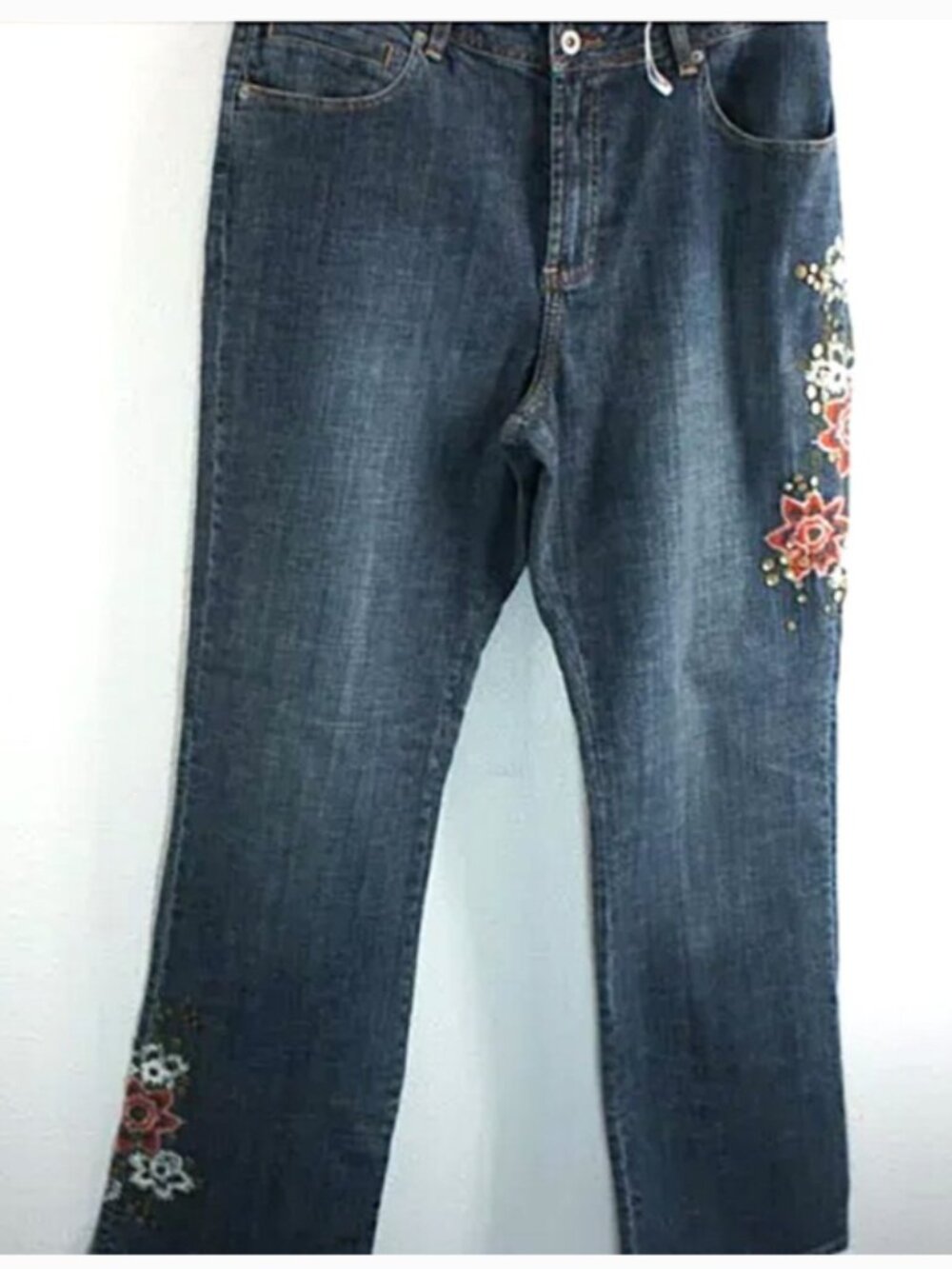 NWT Chico's Platinum Denim Embroidered Studded Jeans size 1.5